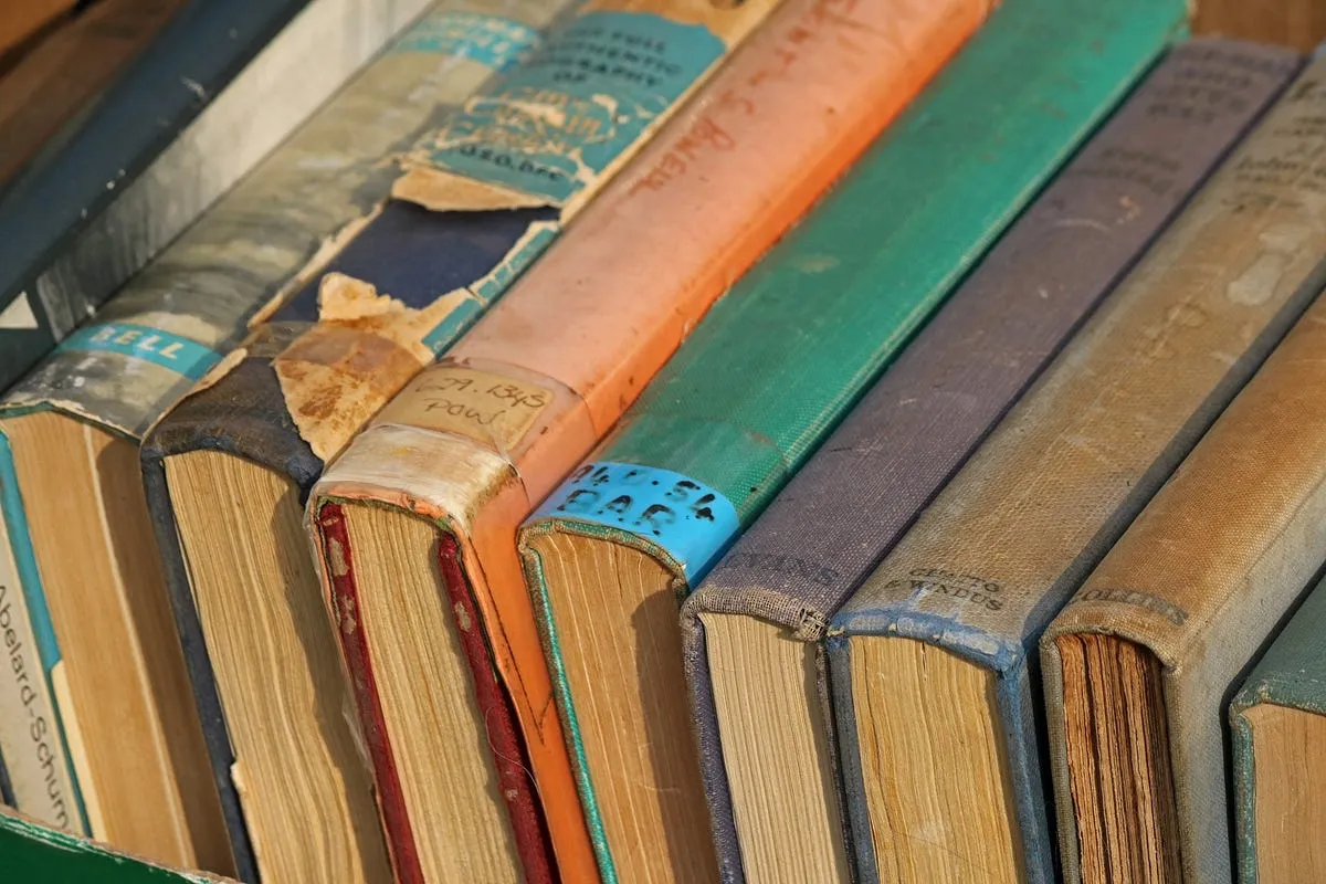 İkinci El Kitap Satmak İstiyorum